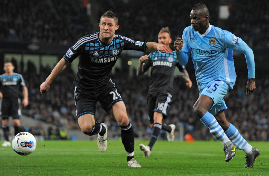 更是一个迎 更是一个迎